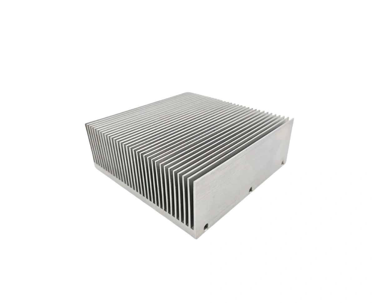 Airflow through heat sink with fins illustration