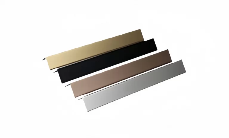 Manufacturing process of anodized aluminum angle